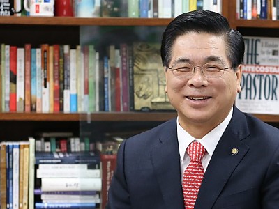 이영훈 목사, 부활절 앞두고 기도문 발표…화해와 연합으로 통합 강조