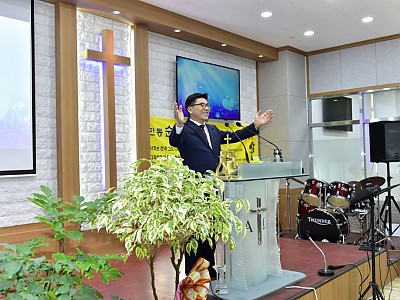 “천장에서 들린 그 음성, 25년 만에 다시 찾은 건강”